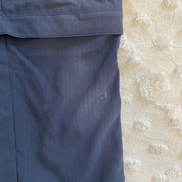 L.L. Bean Boys Kids Zip Off Pants Size 5-6 Hiking Outdoors Navy Blue Cargos - Picture 5 of 5